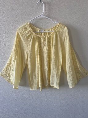 Light Yellow Blouse Size Medium by Cato Fashions